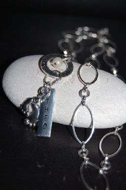 Namnsmycke nr: 1  Halsband nr: 1
 