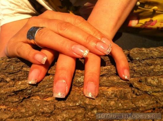 Nagelfrlngning - Fransk glitter manikyr. Mycket fin att 