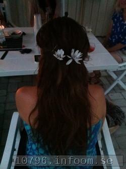 Uppsttning med lshr. Slarvig uppsttning frn sidorna och dekoration sommarblomma!