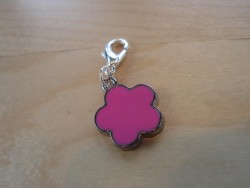 OV006 Pink flower: Hnge med rosa blomma...29:- SLD
Fr att se en strre bild, klicka p denna lnk.