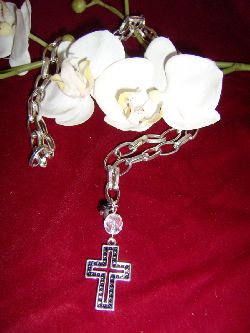 HA018 Chain cross: Lngre halsband (80 cm) med grov kedja och ett kors...85:- SLD 
Fr att se en strre bild, klicka p denna lnk.