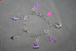 AR133 Purple clothes: Berlock armband...135:- SLD
Fr att se en strre bild, klicka p denna lnk.