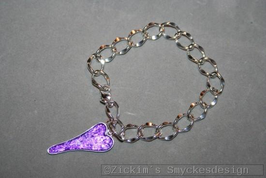 AR170 Purple heart: Armband med ett lila hjrta...85:- SLD