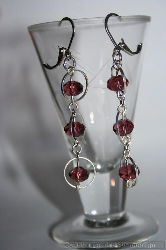 OR078 Swarovski rings: rhngen med lila swarovski prlor samt ringar...65:- 35:-