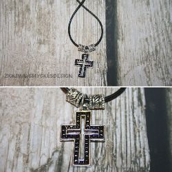 KI002 Black cross: Halsband med kors...80:- SLD