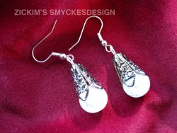 OR026 Crystal drop ear: rhngen med krackelerade prlor...59:- 30:-
Lgg till bildtext
textarea cant be used in forms style=