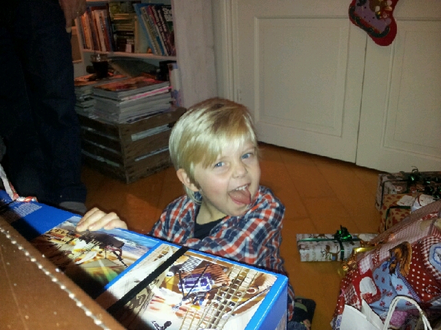 Name: 20111225095416_20111224_161125.jpg  Width: 640px  Height: 480px