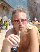 Name: _avatar.gif  Width: 140px  Height: 180px