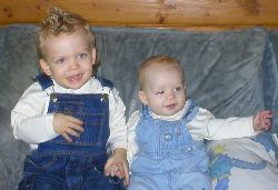 Name: johjuliu040312_3404.jpg  Width: 250px  Height: 171px