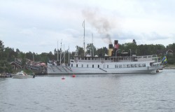 Waxholm III och Blidsund angr Stmmarsunds ngbtsbrygga.