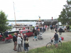 Folkfest p ngbtsbryggan.