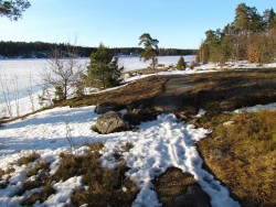 Mot badberget.