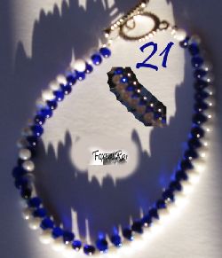 BlaVitArmband
Vitmjölkiga glastårar och Koboltblåa glastårar, toggellås.
18cm långt när det är låst.
Pris: 100:- (svenska Kronor) BlaVitArmband
Vitmjölkiga glastårar och Koboltblåa glastårar, toggellås.
18cm långt när det är låst.
Pris: 100:- (svenska Kronor)