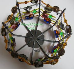 Magnefik Uppifran
Här ser ni vilken lyster det är om glaspärlorna fastän det inte ens är ett värmeljus i. Jag tror att vem som än köper Magnefik Uppifran
Här ser ni vilken lyster det är om glaspärlorna fastän det inte ens är ett värmeljus i. Jag tror att vem som än köper