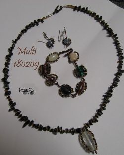 MultiHel
Halsbandet är 55cm olåst och har ett centerhänge som är 3cm.Halsbandet består av halvädelstenschips Blackstone och mångfärgad rocalies.Låset är gjort av lackad koppartråd.
Armbandet är 18,5cm olåst och består av olika glaspärlor runt desa är det den mångfärgade rocalien och en svart rocalie. Låset är som Halsbandets.
Örhänget är 4,5 cm långt och består av en ljusblå pärla och den har dessa mångfärgade rocalies om sig som de svarta.
Pris: 285: Svenska Kronor MultiHel
Halsbandet är 55cm olåst och har ett centerhänge som är 3cm.Halsbandet består av halvädelstenschips Blackstone och mångfärgad rocalies.Låset är gjort av lackad koppartråd.
Armbandet är 18,5cm olåst och består av olika glaspärlor runt desa är det den mångfärgade rocalien och en svart rocalie. Låset är som Halsbandets.
Örhänget är 4,5 cm långt och består av en ljusblå pärla och den har dessa mångfärgade rocalies om sig som de svarta.
Pris: 285: Svenska Kronor