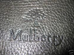 Titta s fin Mulberrystmpel den har, inprglad i skinnet.......ser vldigt gediget ut.......