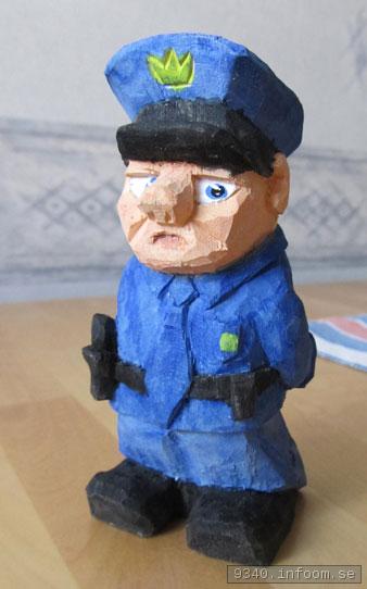 2013-11-21 Policeman