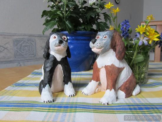 2014-03-22 Hundvalpar av rasen flckig lindenare
